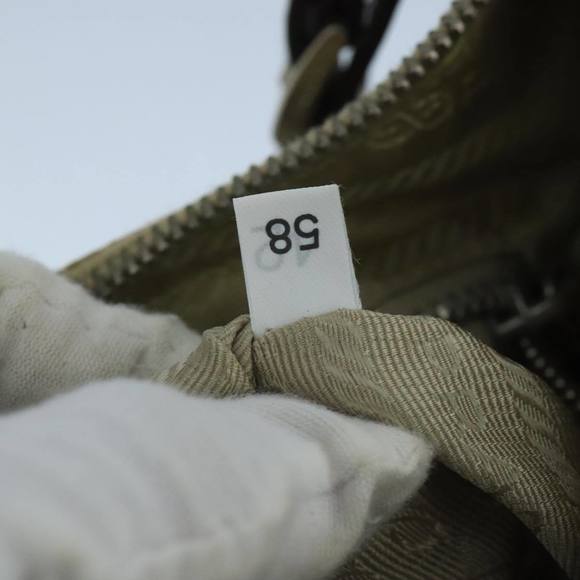 PRADA Shoulder Bag Nylon Beige Auth 104591 - Picture 12 of 16